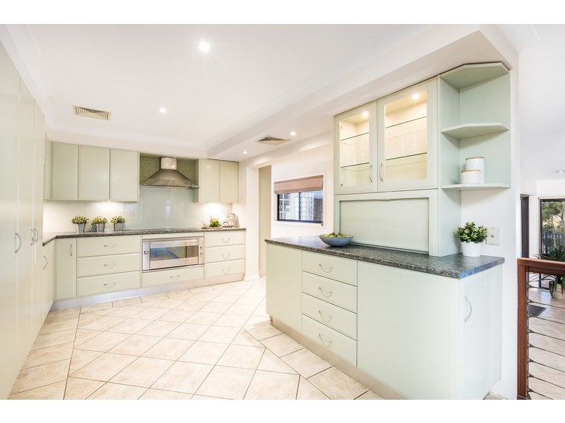 35 Warrangarree Drive, Woronora Heights NSW 2233