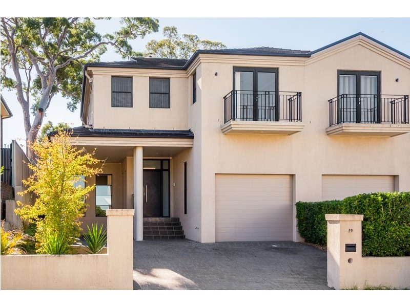 39 Dilkara Circuit, Menai NSW 2234