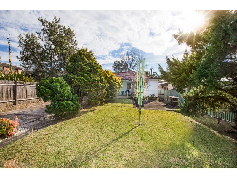 12 Georges River Road, Oyster Bay NSW 2225