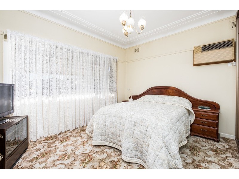 2 Frobisher Avenue, Caringbah NSW 2229