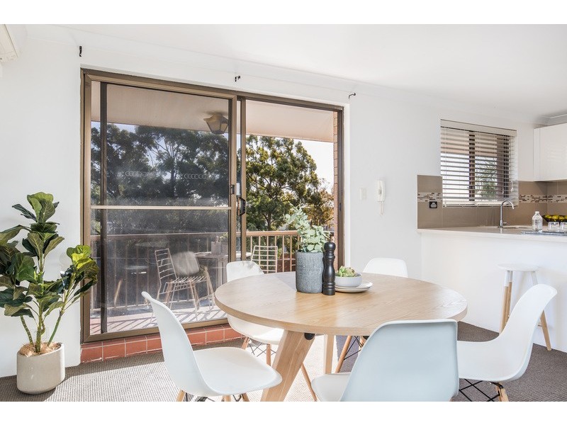 8/200 Willarong Road, Caringbah NSW 2229