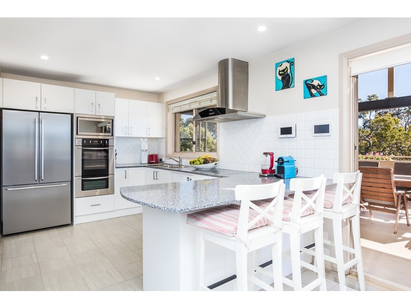 8 Kingfisher Crescent, Grays Point NSW 2232