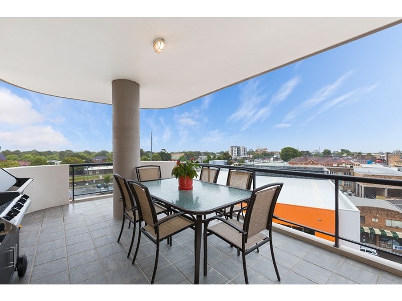 50/1-9 Gray Street, Sutherland NSW 2232