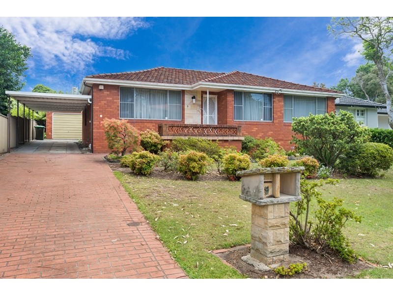 9 Essington Crescent, Sylvania NSW 2224