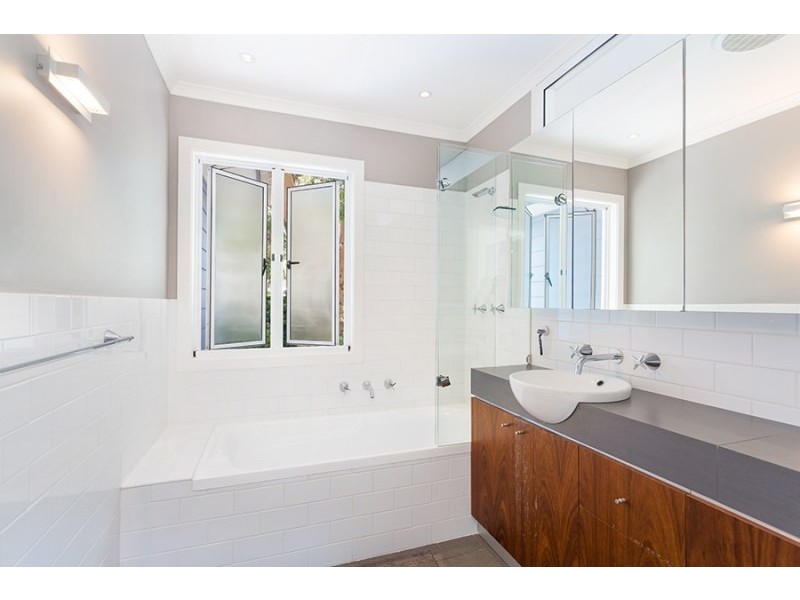 100A Novara Crescent, Como NSW 2226