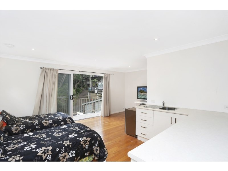 6 Gore Lane, Kirrawee NSW 2232