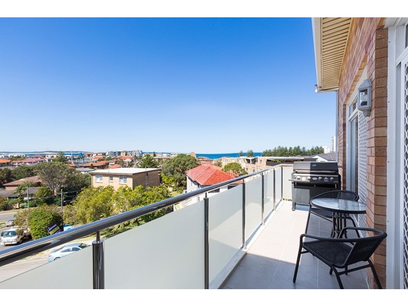 12/18 Burke Road, Cronulla NSW 2230