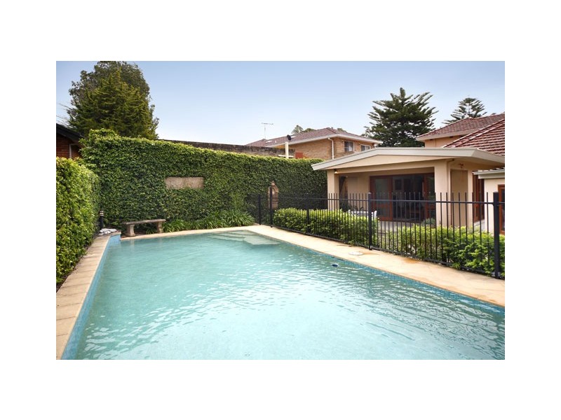 10 Lugano Avenue, Burraneer NSW 2230