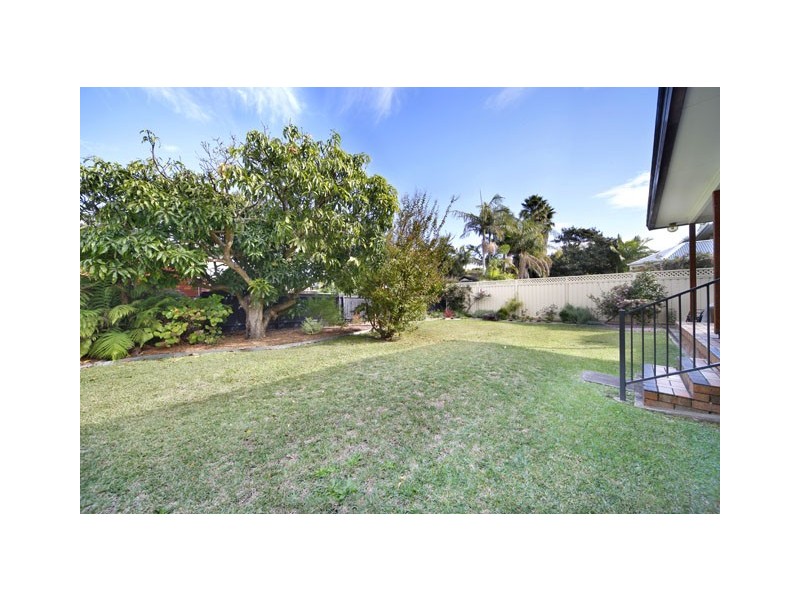 4 Bouvardia Street, Caringbah South NSW 2229