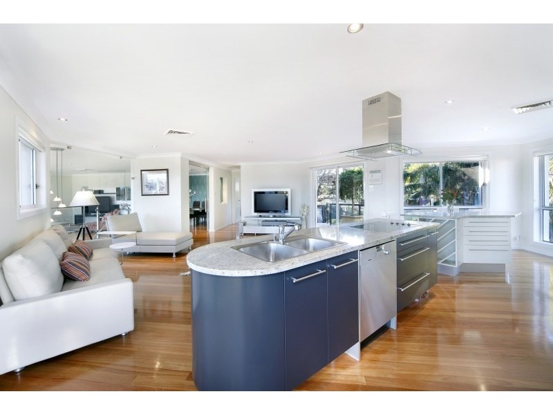 3 Maroopna Road, Yowie Bay NSW 2228