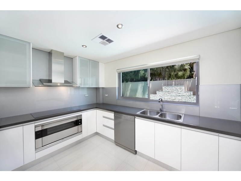 2A Daphne Street, Caringbah NSW 2229