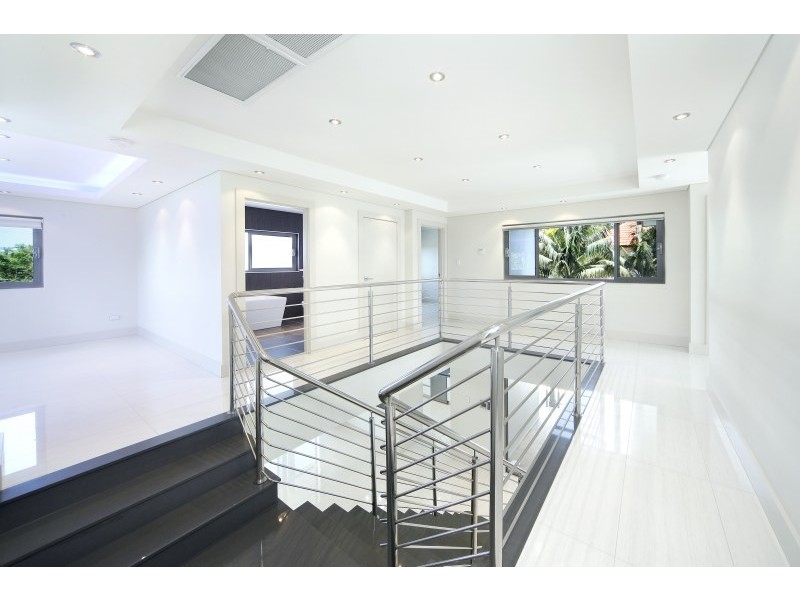 2A Daphne Street, Caringbah NSW 2229