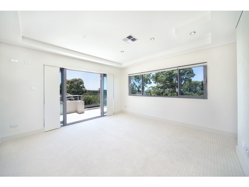 2A Daphne Street, Caringbah NSW 2229