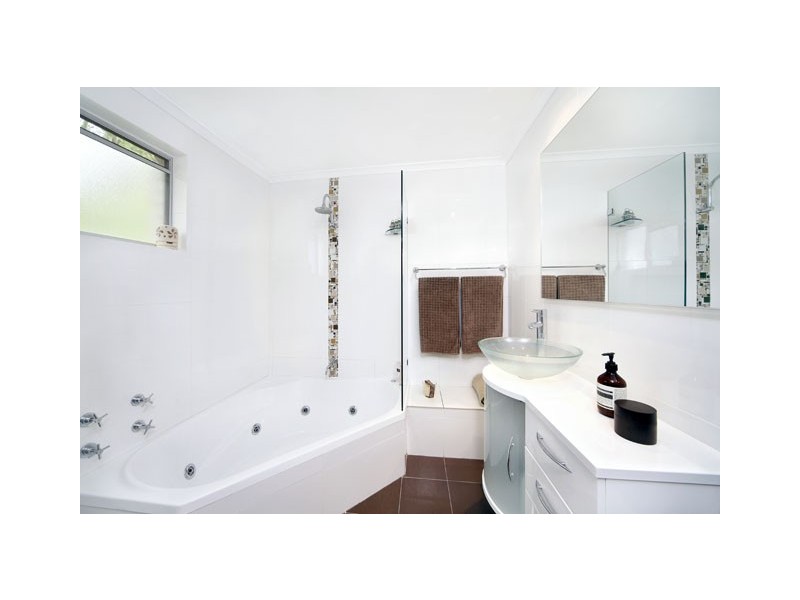 13 Clifford Road, Yowie Bay NSW 2228