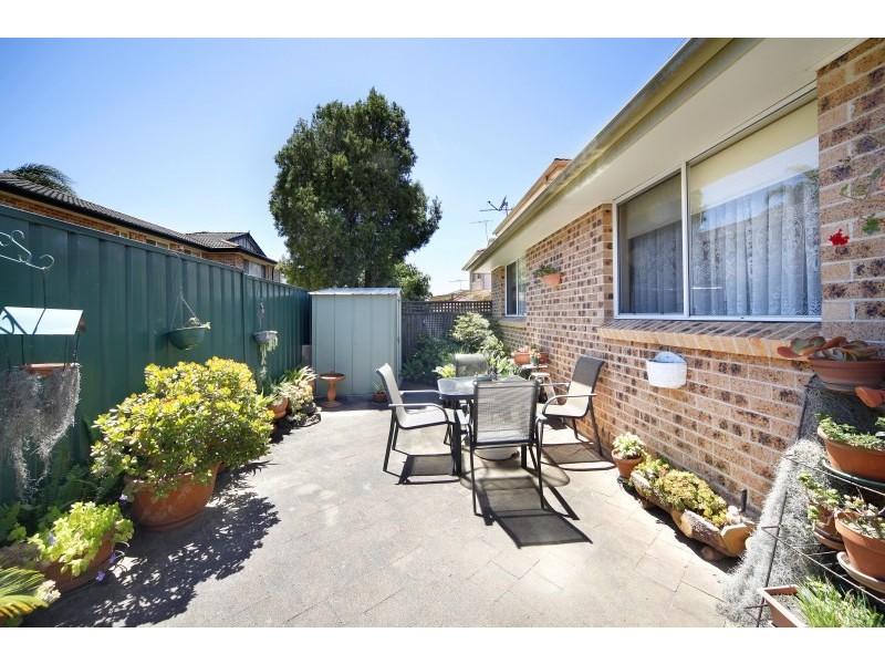 Unit 2/12-14 Wallumatta Road, Caringbah NSW 2229