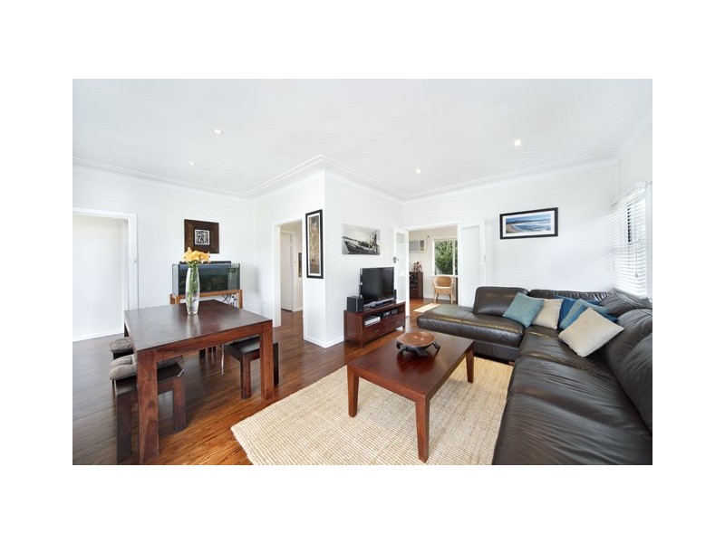 2 Binalong Avenue, Caringbah NSW 2229