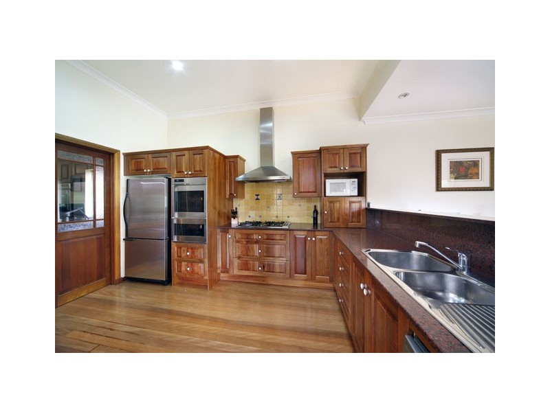 2 Goldfinch Place, Grays Point NSW 2232
