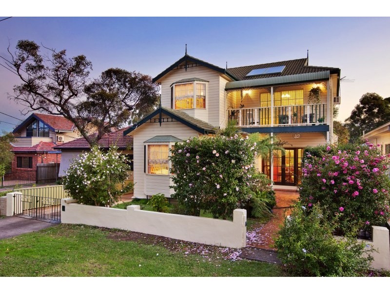 42 Wyralla Road, Yowie Bay NSW 2228