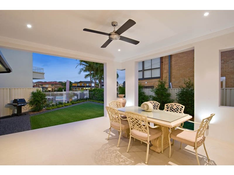 16 Clarence Crescent, Sylvania Waters NSW 2224