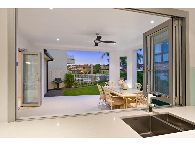 16 Clarence Crescent, Sylvania Waters NSW 2224