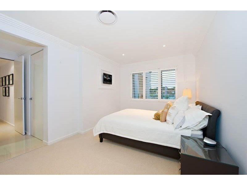 16 Clarence Crescent, Sylvania Waters NSW 2224