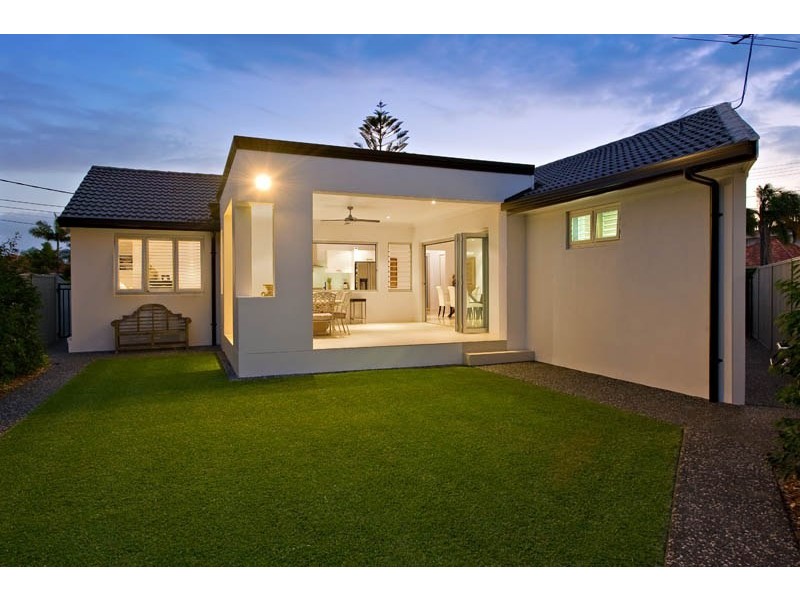 16 Clarence Crescent, Sylvania Waters NSW 2224