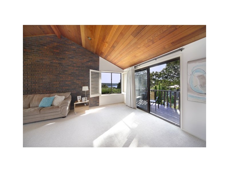 15 Immarna Avenue, Lilli Pilli NSW 2229