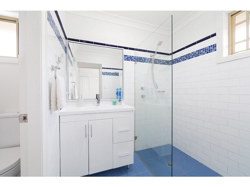 15 Sherwood Avenue, Yowie Bay NSW 2228