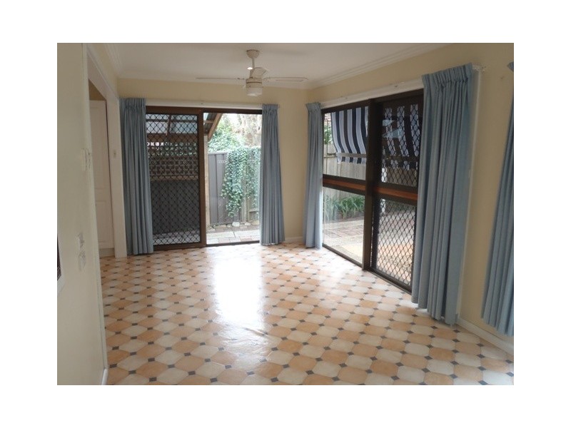 2 Laguna Street, Caringbah NSW 2229