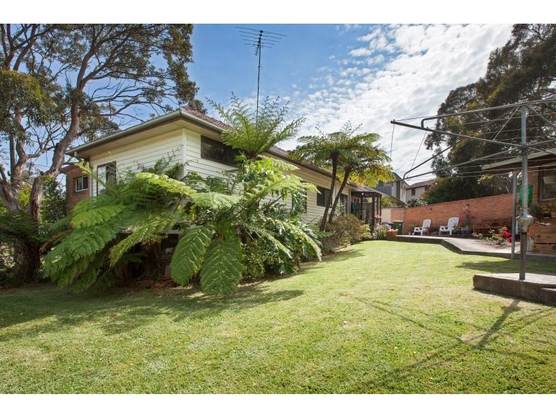 8 Crescent Road, Caringbah South NSW 2229