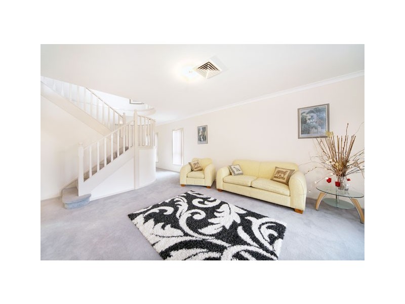 10 Kentia Place, Alfords Point NSW 2234
