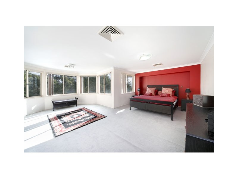 10 Kentia Place, Alfords Point NSW 2234