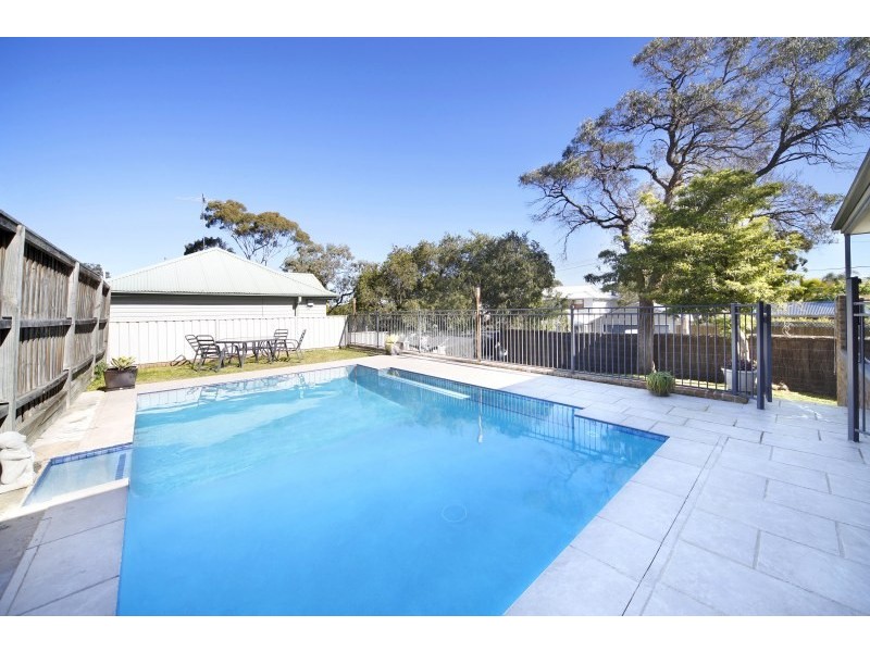 84 Telopea Avenue, Caringbah NSW 2229