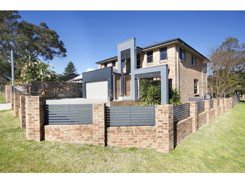 84 Telopea Avenue, Caringbah NSW 2229