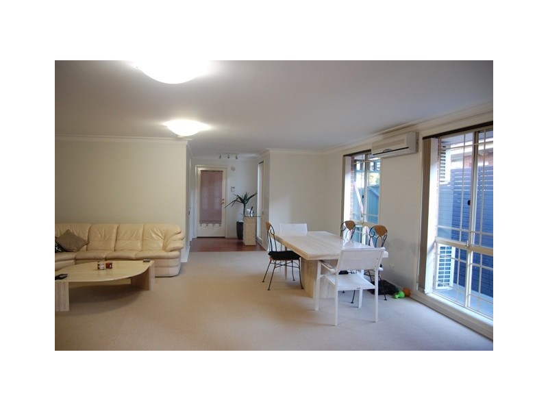 2c Hinkler Street, Caringbah NSW 2229