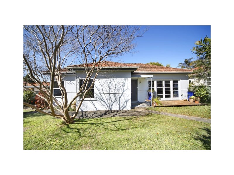 4  Hotham Road, Kirrawee NSW 2232