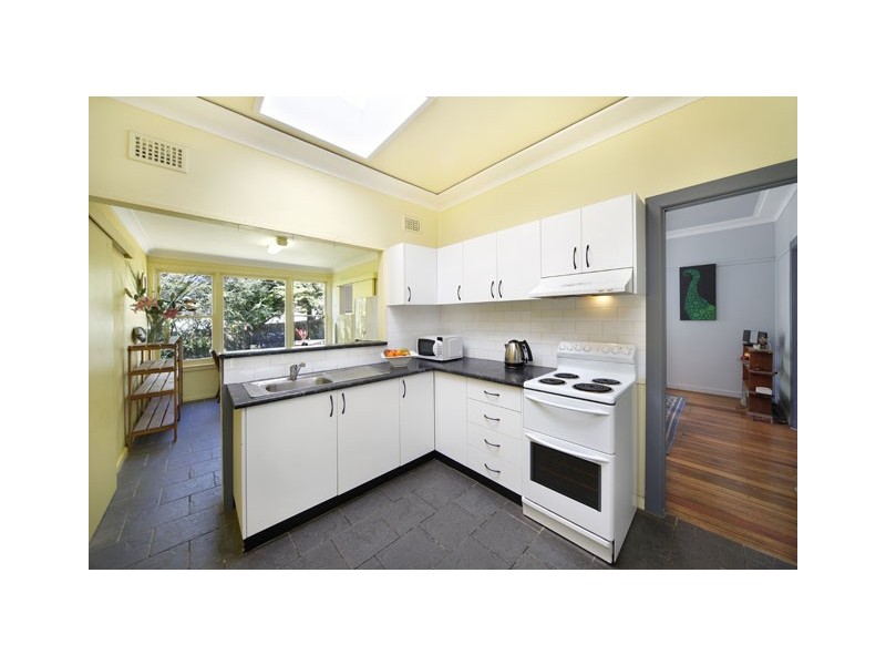 4  Hotham Road, Kirrawee NSW 2232