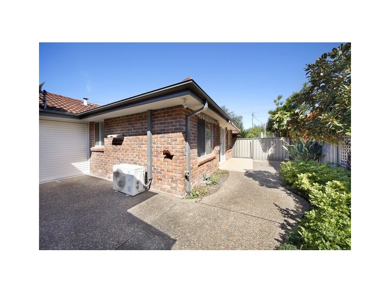 2/27 Caronia Avenue, Woolooware NSW 2230