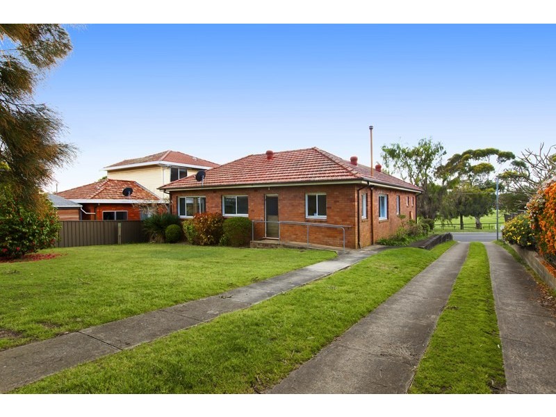 5 Gannons Road, Caringbah NSW 2229