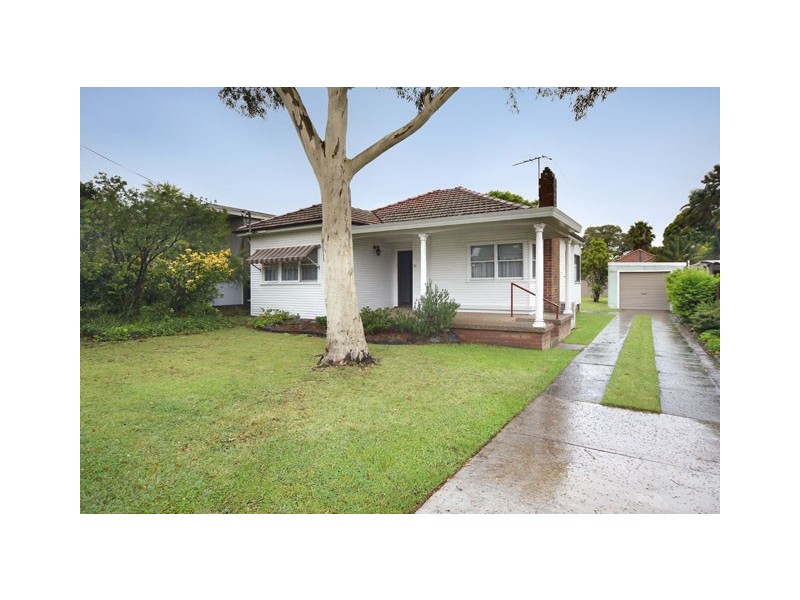 10 Quest Avenue, Yowie Bay NSW 2228