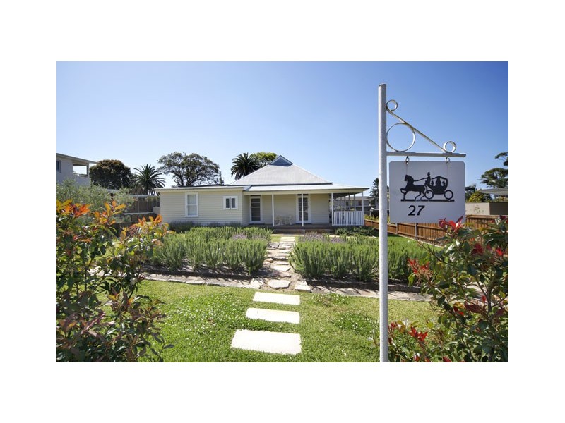 27 Smarts Crescent, Burraneer NSW 2230