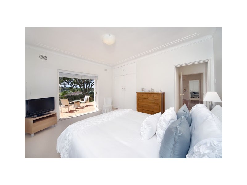 2 Lugano Avenue, Burraneer NSW 2230