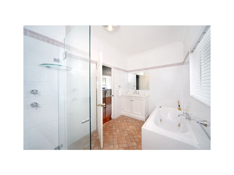 2 Lugano Avenue, Burraneer NSW 2230