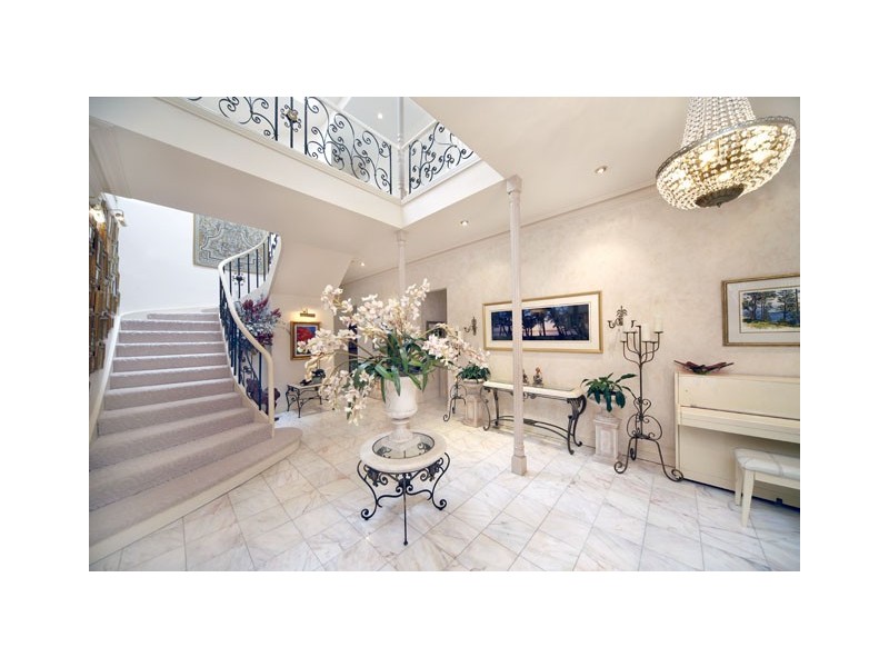 38 Pleasant Way, Blakehurst NSW 2221