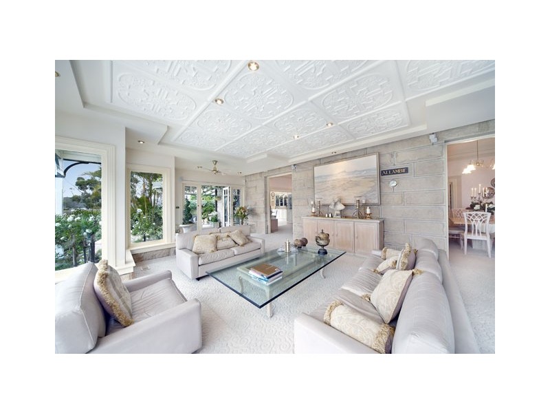 38 Pleasant Way, Blakehurst NSW 2221