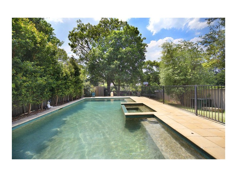 41 Warraba Street, Como NSW 2226