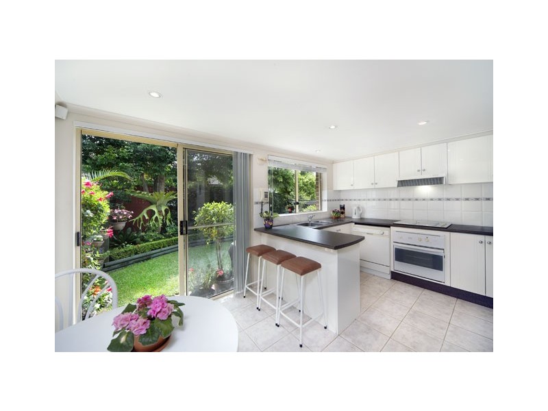 Unit 2/81 Yathong Road, Caringbah NSW 2229