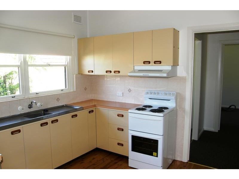 8 Crammond Boulevard, Caringbah NSW 2229