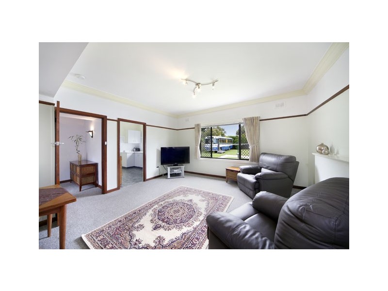 10 Carramar Crescent, Miranda NSW 2228