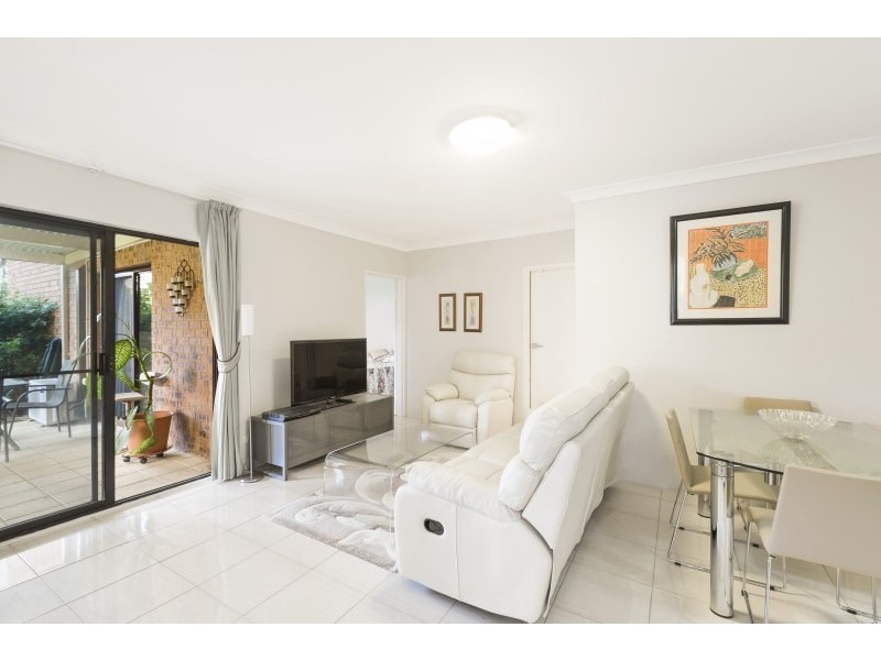 2/6-8 Curtis Street, Caringbah NSW 2229